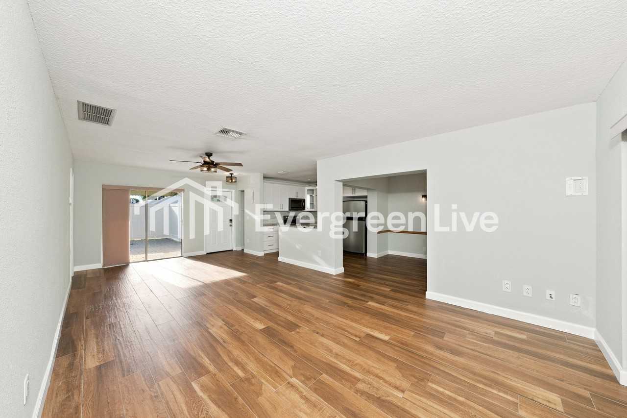 9198 Sw 5th St #C - Photo 4 of 15