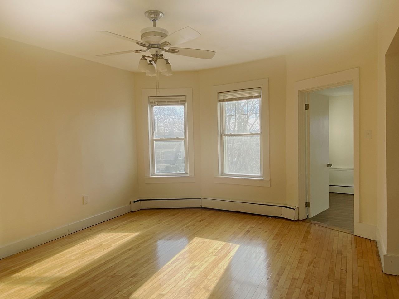111 Ashland Street - Photo 4 of 24