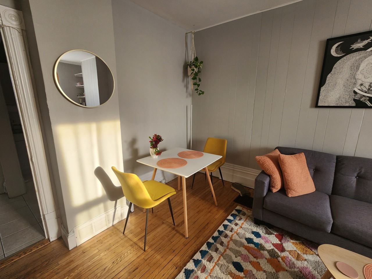 379 Bronson Avenue - Photo 5 of 10