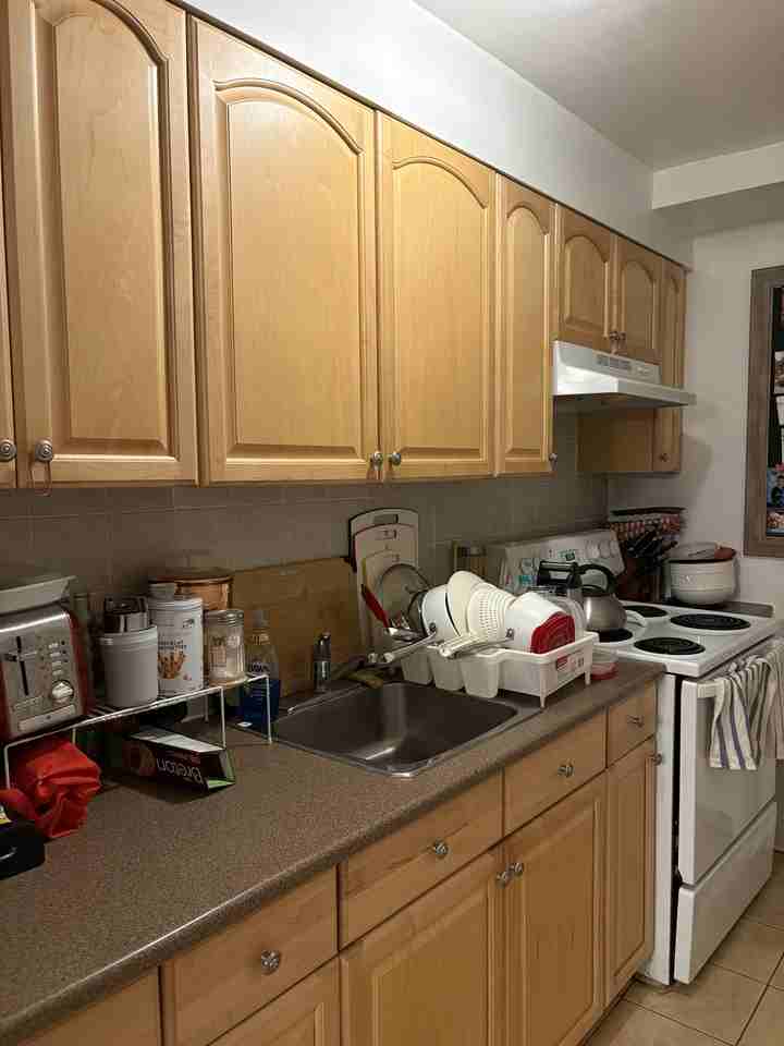 280 Armstrong Street - Photo 2 of 8