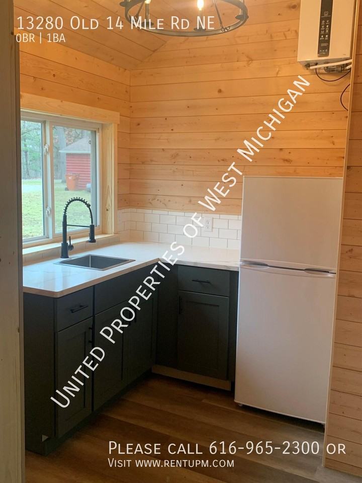 13280 Old 14 Mile Rd Ne - Photo 3 of 10