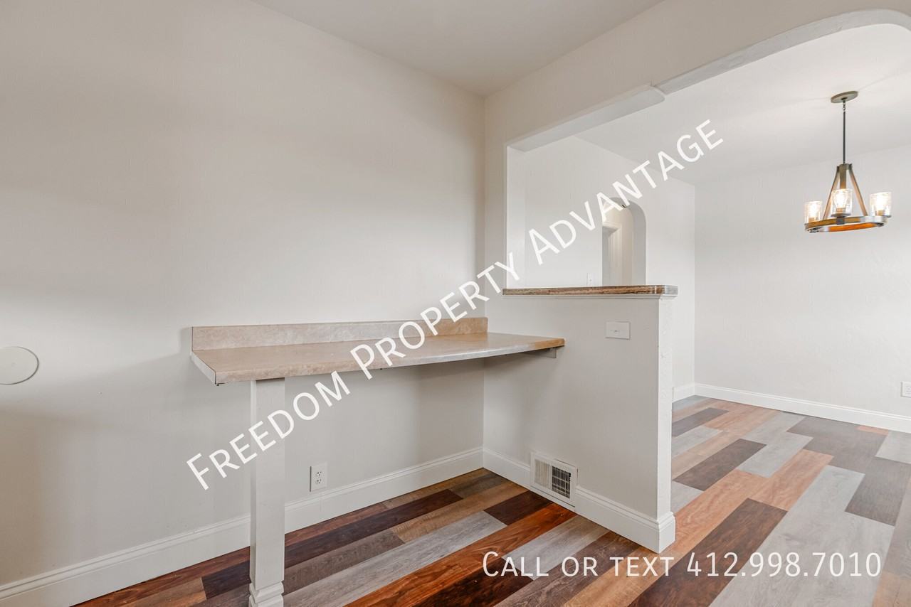 6612 Overlook St - Photo 6 of 33