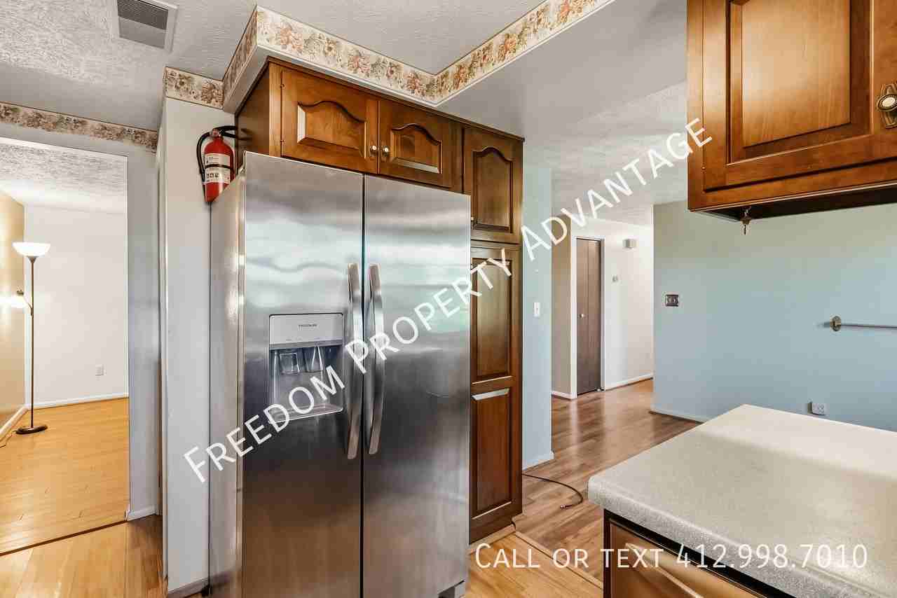 1373 Clifton Rd - Photo 2 of 34