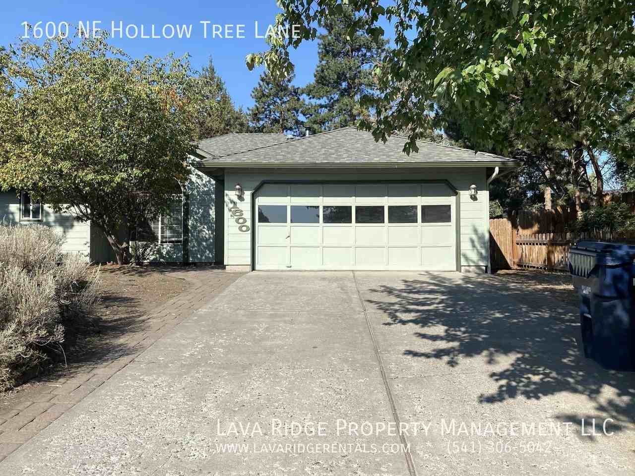 1600 Ne Hollow Tree Ln - Photo 2 of 28