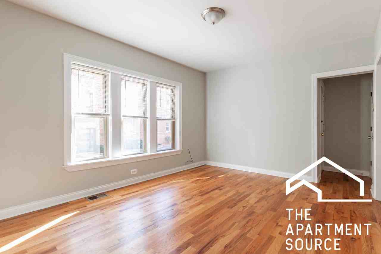 626 W Barry Ave #N1