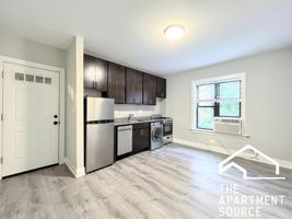 featured image of 433 W Belden Ave #W201