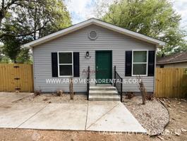 featured image of 4617 W 21st St