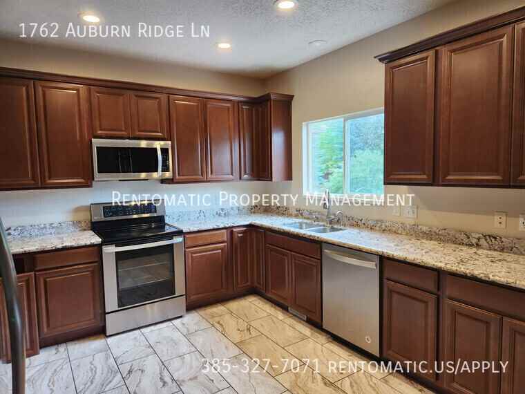 1762 E Auburn Ridge Ln - Photo 4 of 50