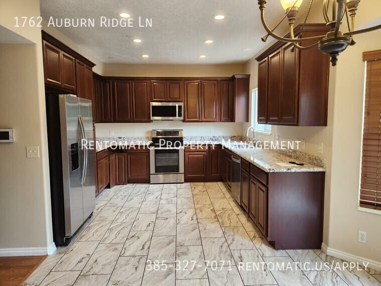 1762 E Auburn Ridge Ln - Photo 6 of 50