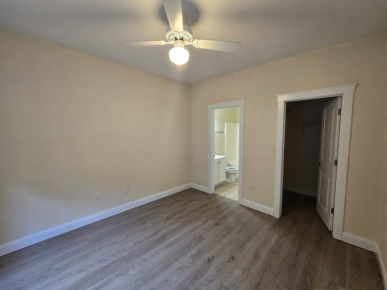 2140 Lakeside Dr #1 - Photo 5 of 13