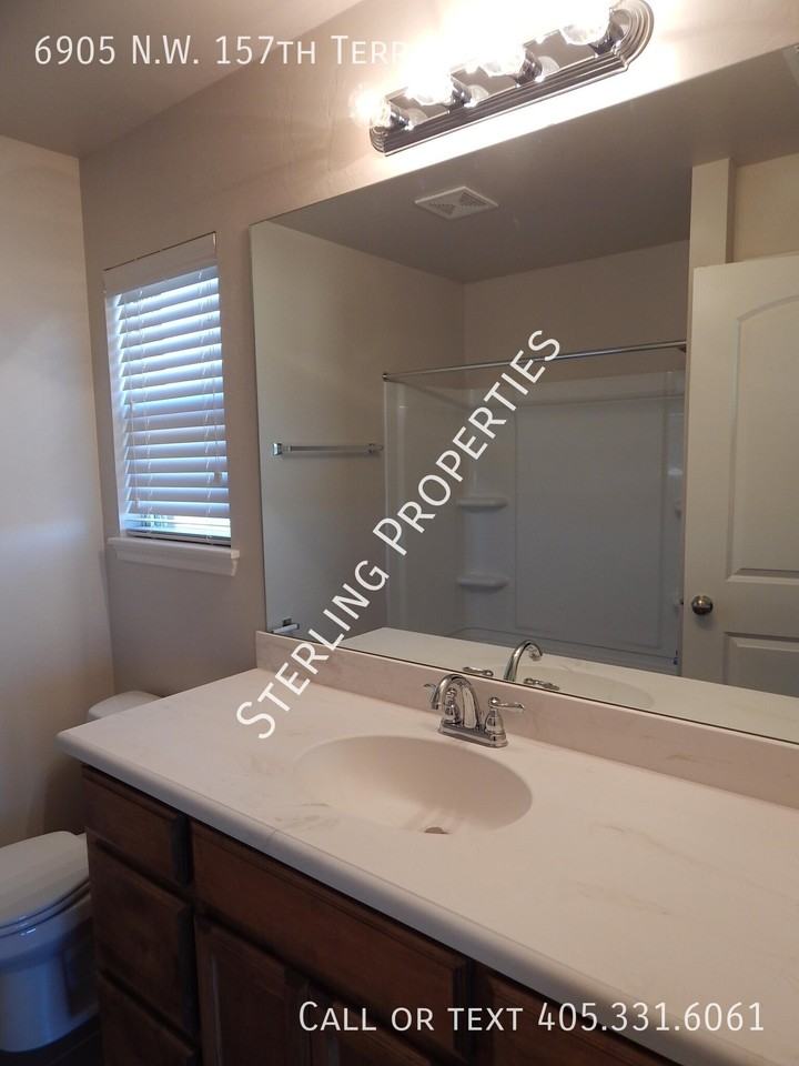 6905 Nw 157th Ter - Photo 6 of 12