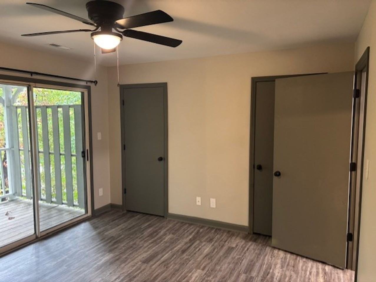 Camden Pointe Apartments - Photo 4 of 10