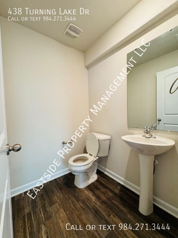 438 Turning Lake Dr - Photo 5 of 18