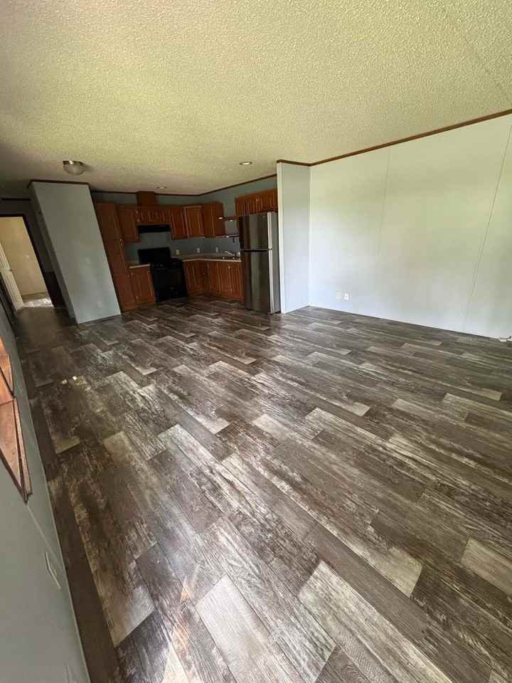 4462 Earlville Estates Mhp Llceast 1251St Road - Photo 2 of 9