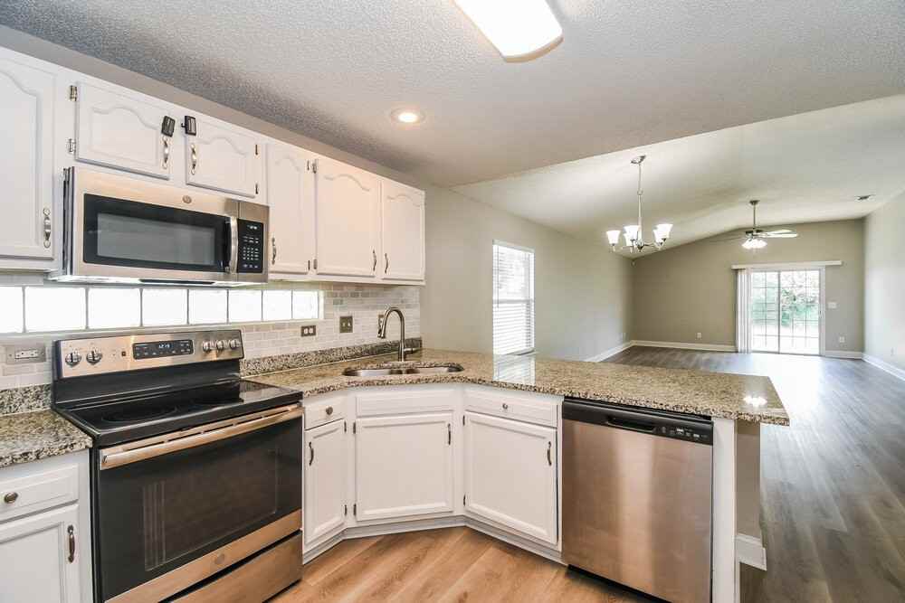 8785 Chambore Dr - Photo 7 of 16