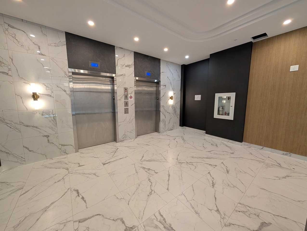 223 Princess St - Photo 2 of 16