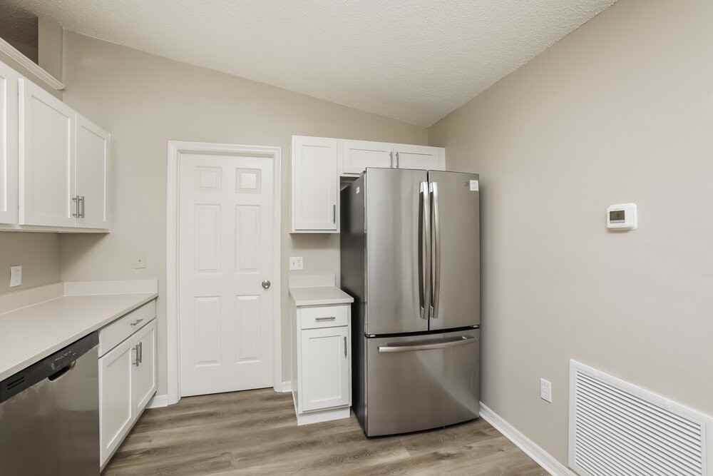 1614 Sunset View Cir - Photo 5 of 16