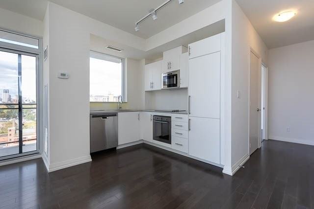 460 Adelaide Street East #1505 - Photo 6 of 18