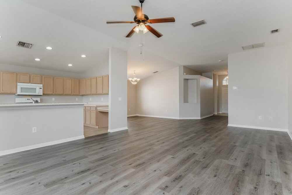 6613 Cambridge Park Dr - Photo 3 of 19