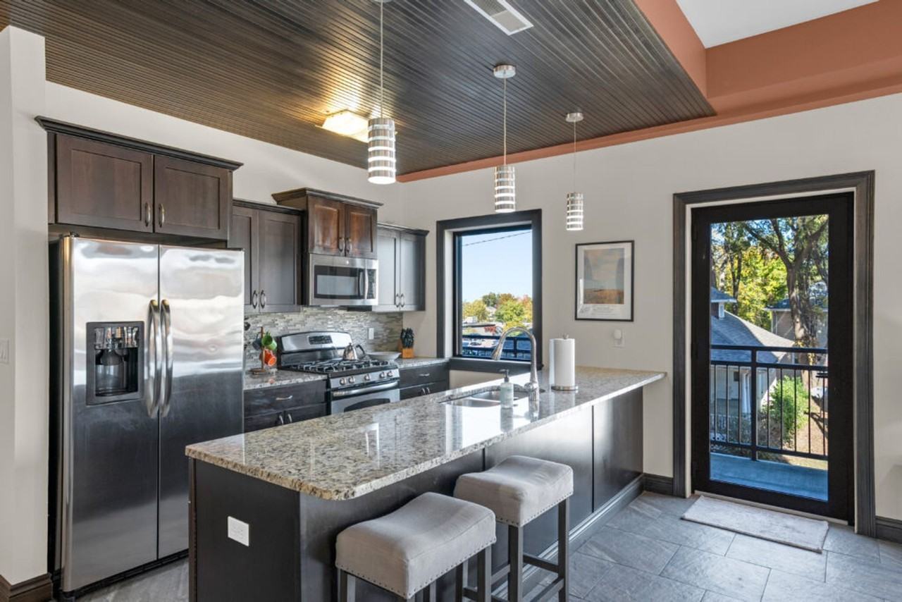 North Light Luxury Lofts - Photo 5 of 50