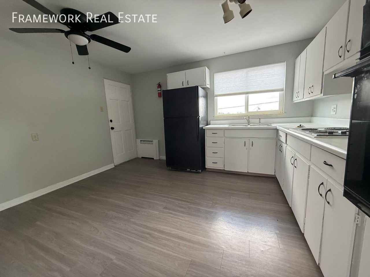 1687 Reed St #4 - Photo 6 of 46