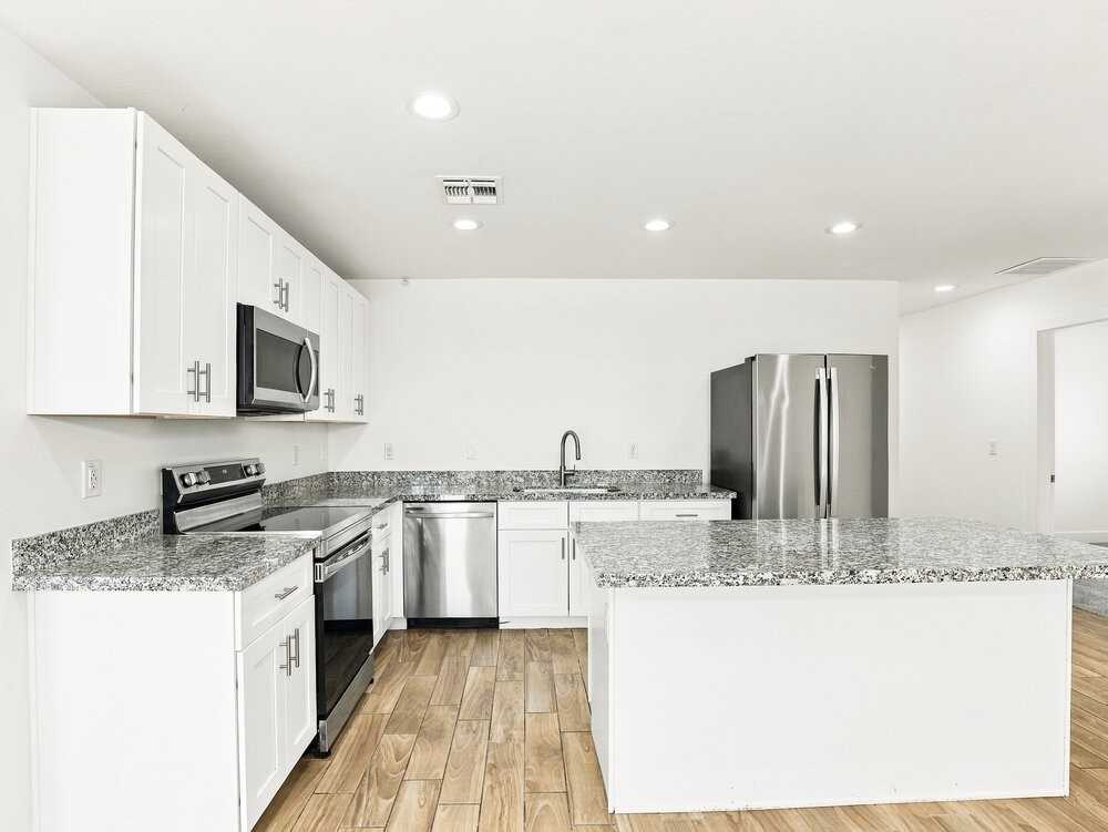 5919 S 12th Ln - Photo 6 of 16