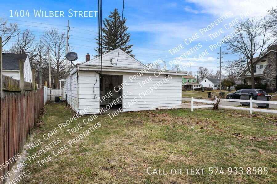 1404 Wilber St - Photo 3 of 19