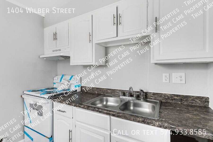 1404 Wilber St - Photo 7 of 19