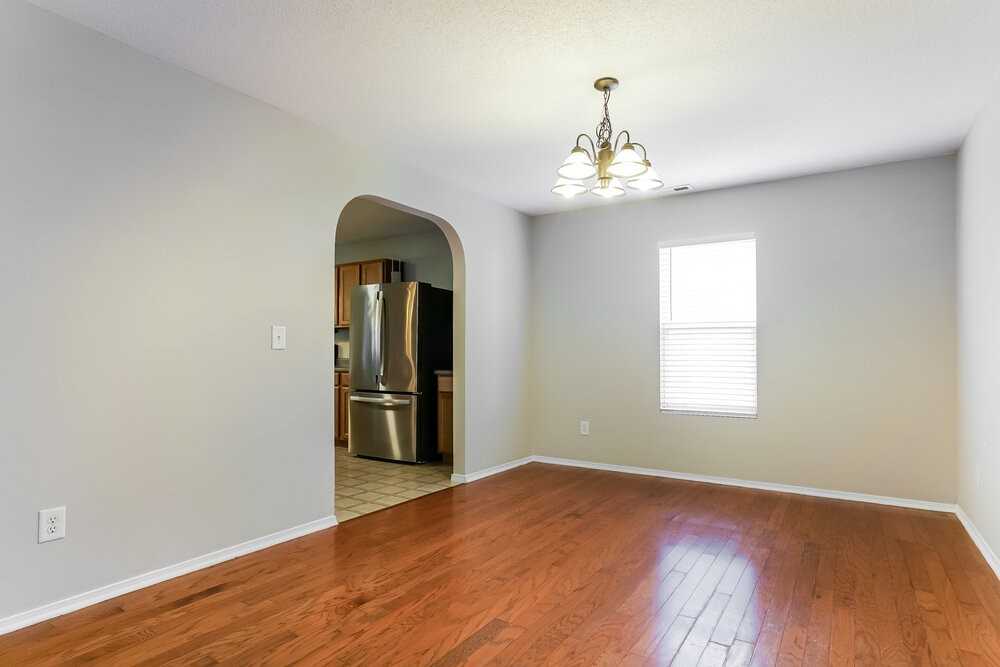 2232 Ballston Pl - Photo 7 of 19