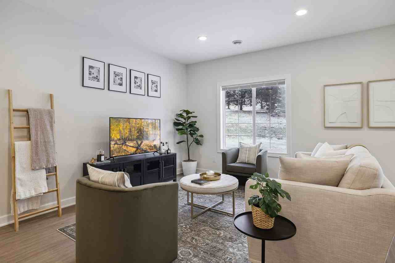 716 Franklin Street - Photo 4 of 40
