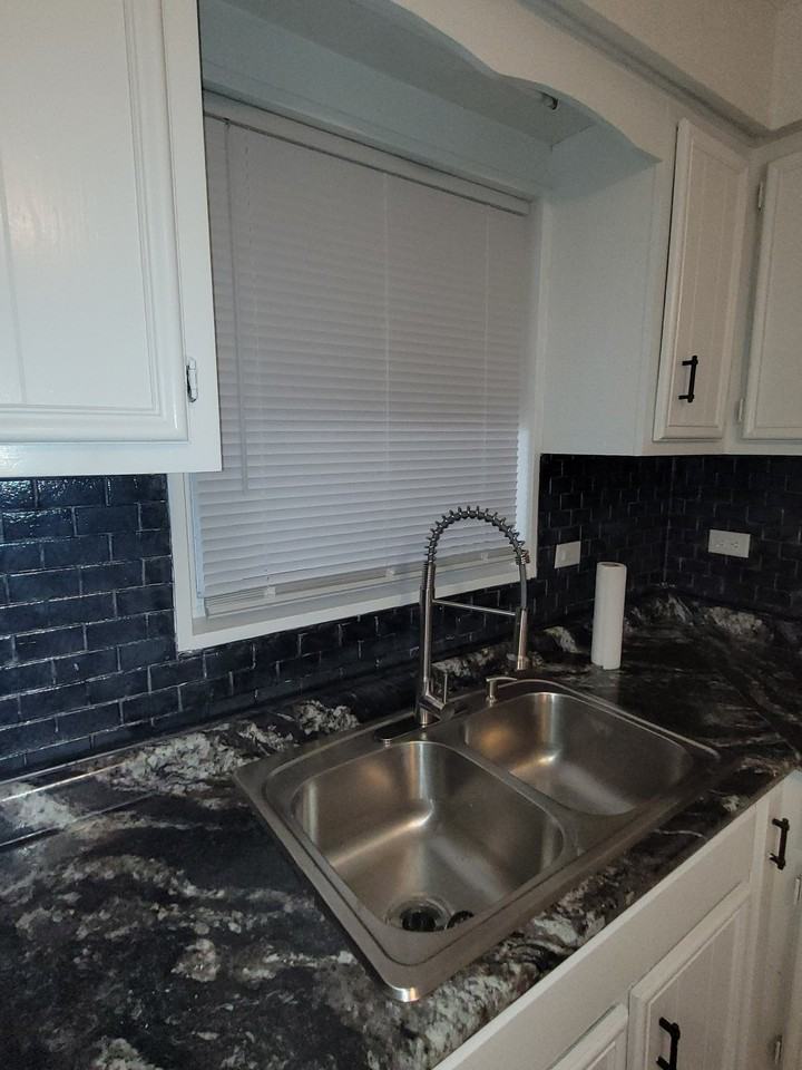 234 Tampa St - Photo 5 of 12