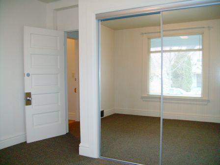 266 E Sanborn St #2 - Photo 4 of 12