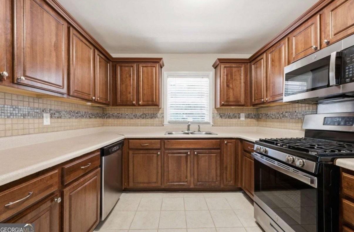 3229 Mcafee Rd - Photo 2 of 16