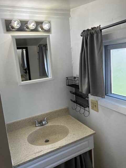 1027 Harrison St - Photo 7 of 15