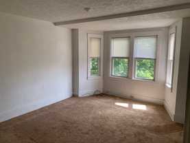 2916 Clermont Ave - Photo 1 of 1