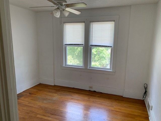 2916 Clermont Ave - Photo 7 of 10