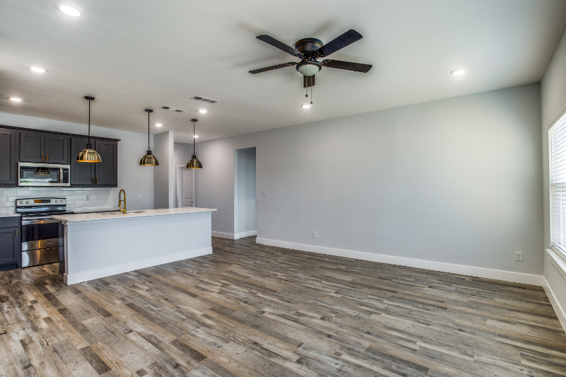 3101 Spencer St - Photo 7 of 30