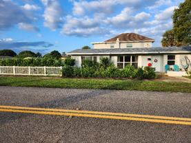 305 3rd St #A - Photo 1 of 1