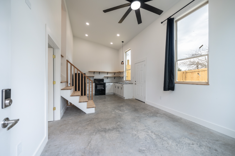 2 Earl Dr Unit D - Photo 3 of 32