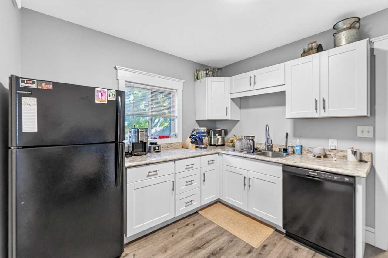 2148 Bunts Rd - Photo 3 of 20