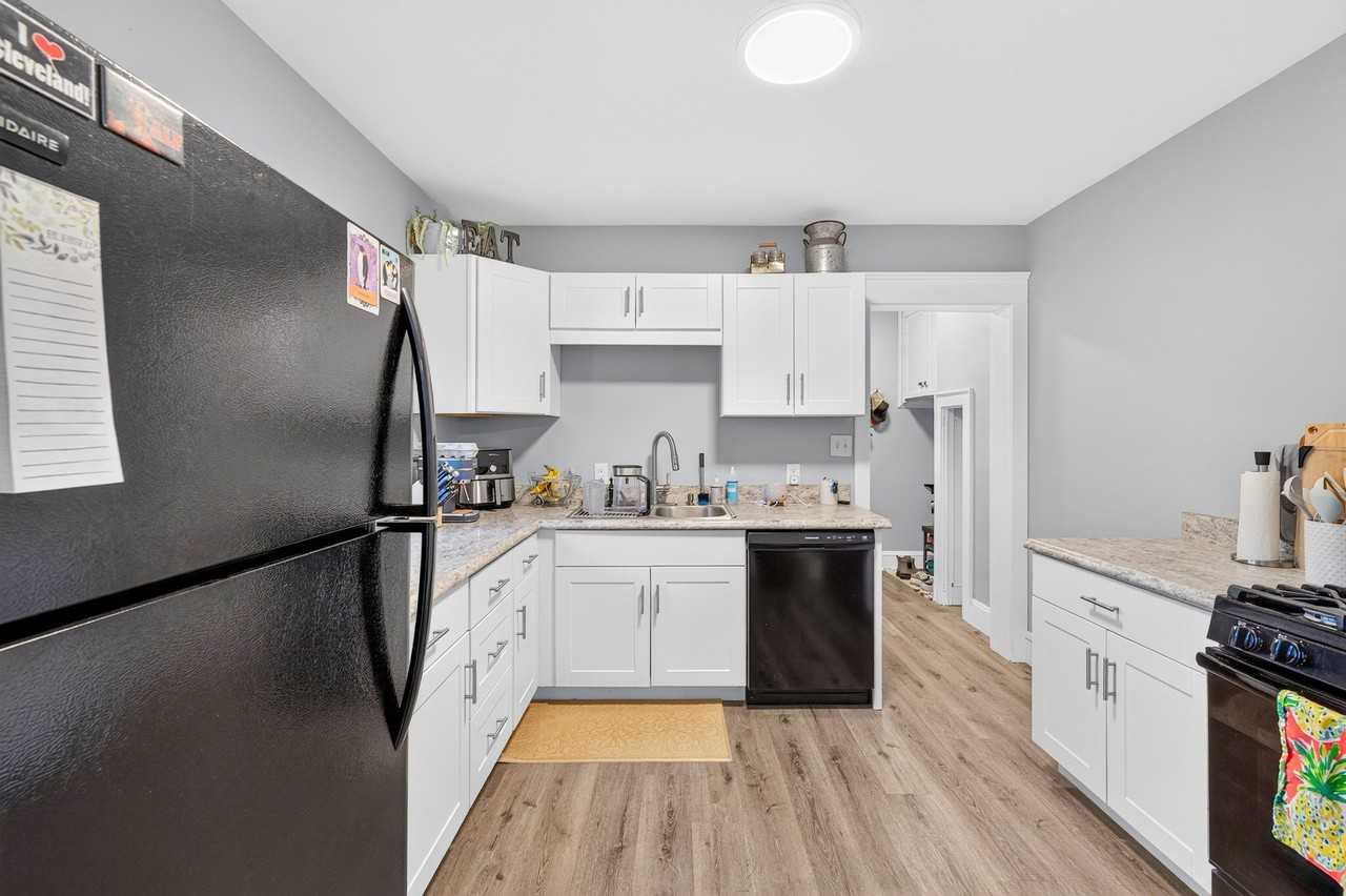 2148 Bunts Rd - Photo 5 of 20