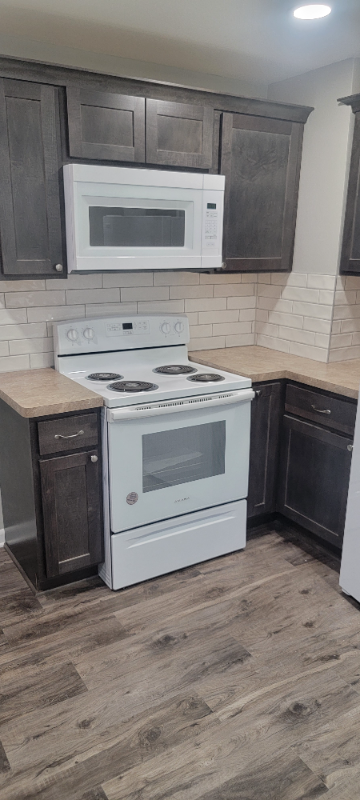 907 English St - Photo 3 of 12