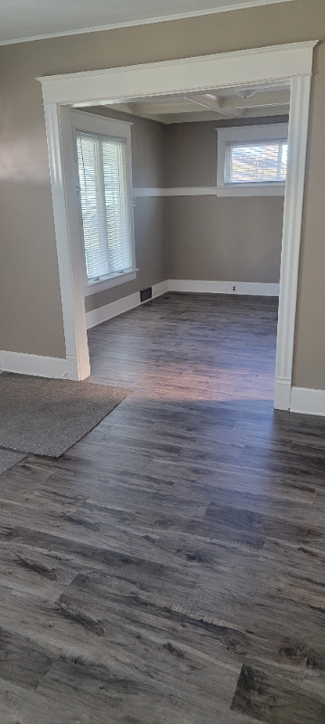 907 English St - Photo 5 of 12