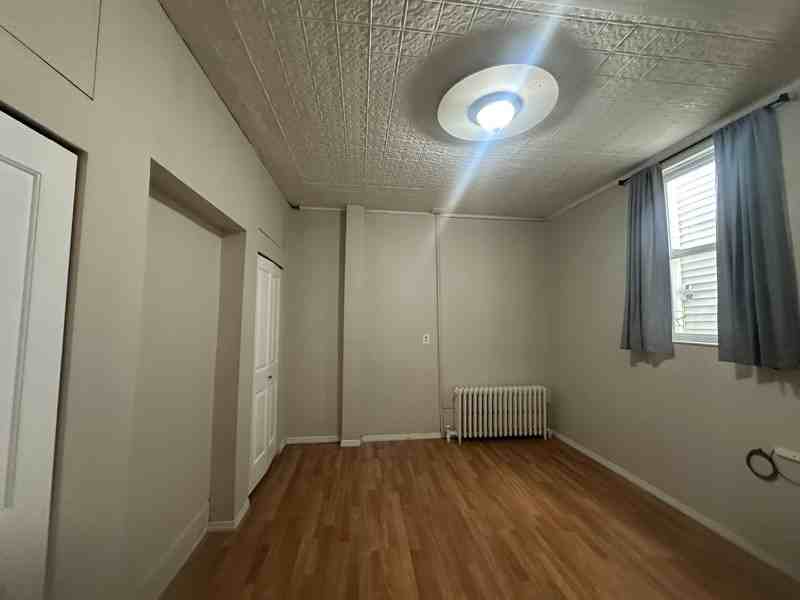 216 46th St #1 - Photo 7 of 12