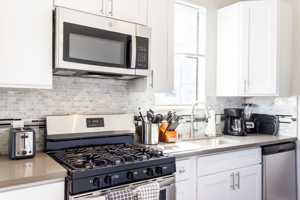 featured image of 653 Minna Street #A