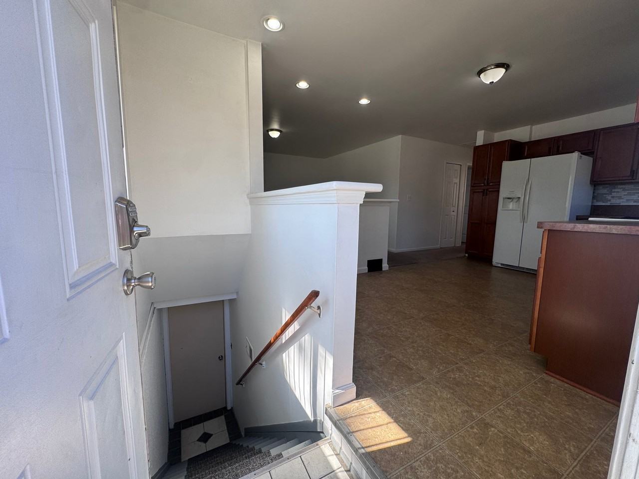 20249 Nicke St - Photo 4 of 16