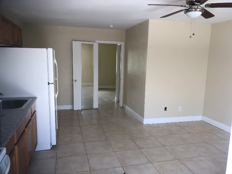2440 Jackson St #2440A - Photo 3 of 6