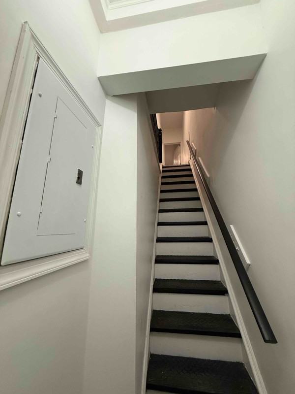 1850 E Allegheny Ave #2 - Photo 4 of 19