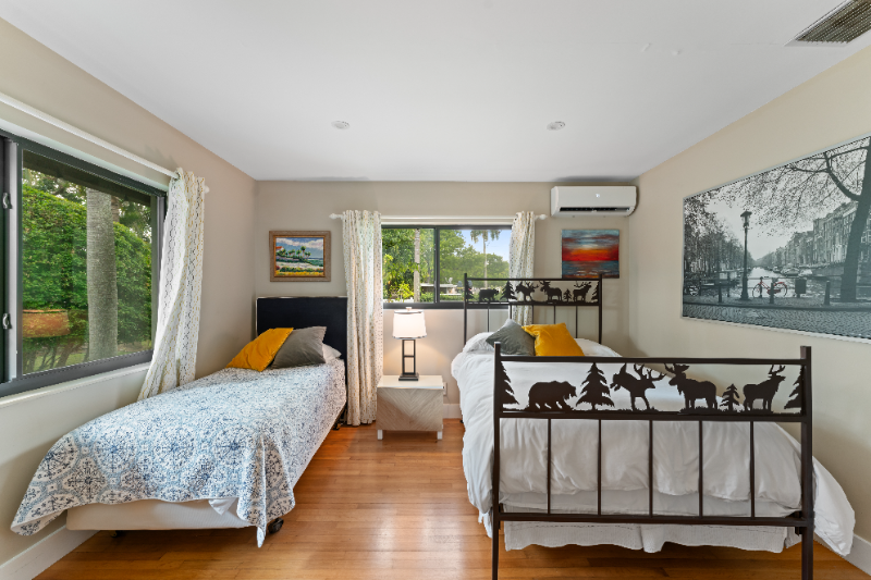 3371 Sw 22nd St #1 - Photo 7 of 19