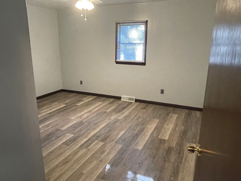 4755 Oak Ridge Rd - Photo 2 of 8